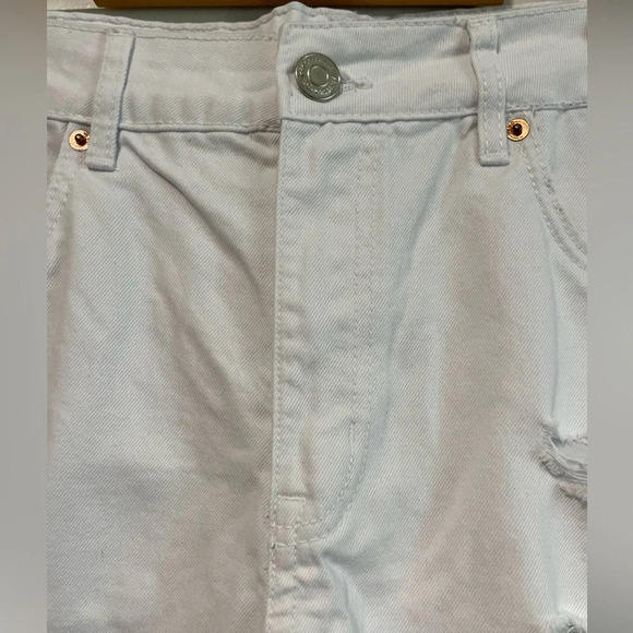 Aeropostale 90’s Baggy Short Distressed White Denim Shorts Size 8 - Picture 4 of 11